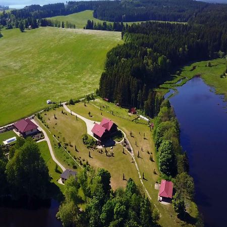 Lipno Island Apartman Frymburk Kültér fotó
