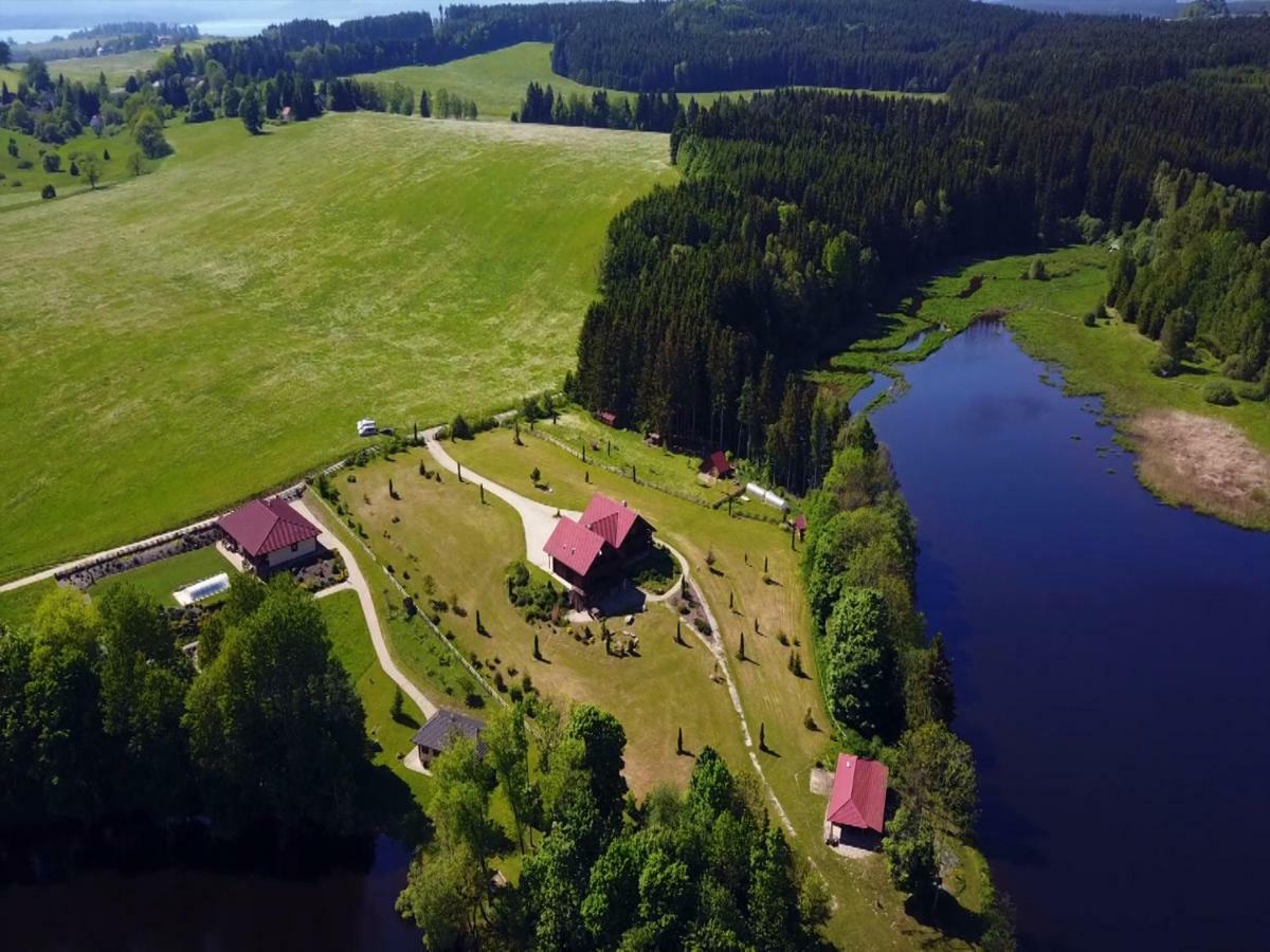 Lipno Island Apartman Frymburk Kültér fotó